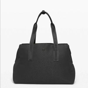 Lululemon Go Getter Bag